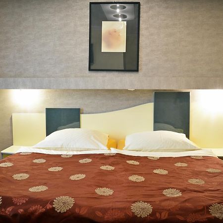 Pension Yellow Timisoara Luaran gambar
