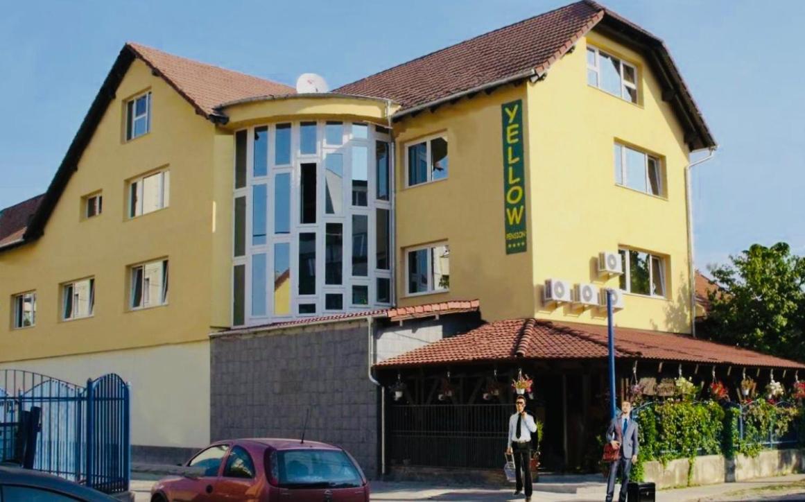 Pension Yellow Timisoara Luaran gambar