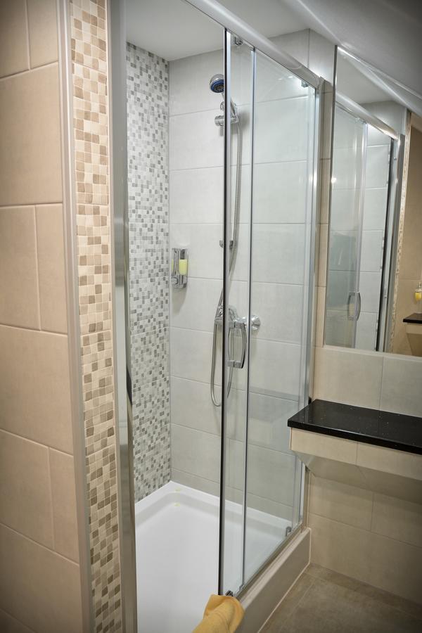 Pension Yellow Timisoara Luaran gambar