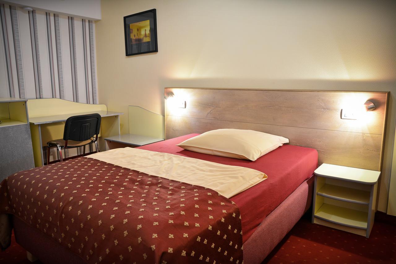 Pension Yellow Timisoara Luaran gambar
