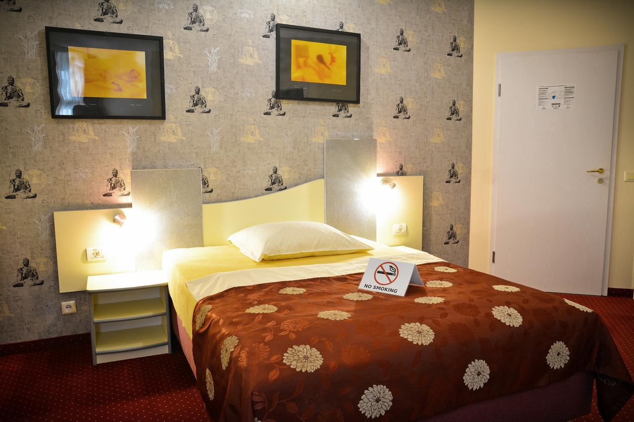 Pension Yellow Timisoara Luaran gambar