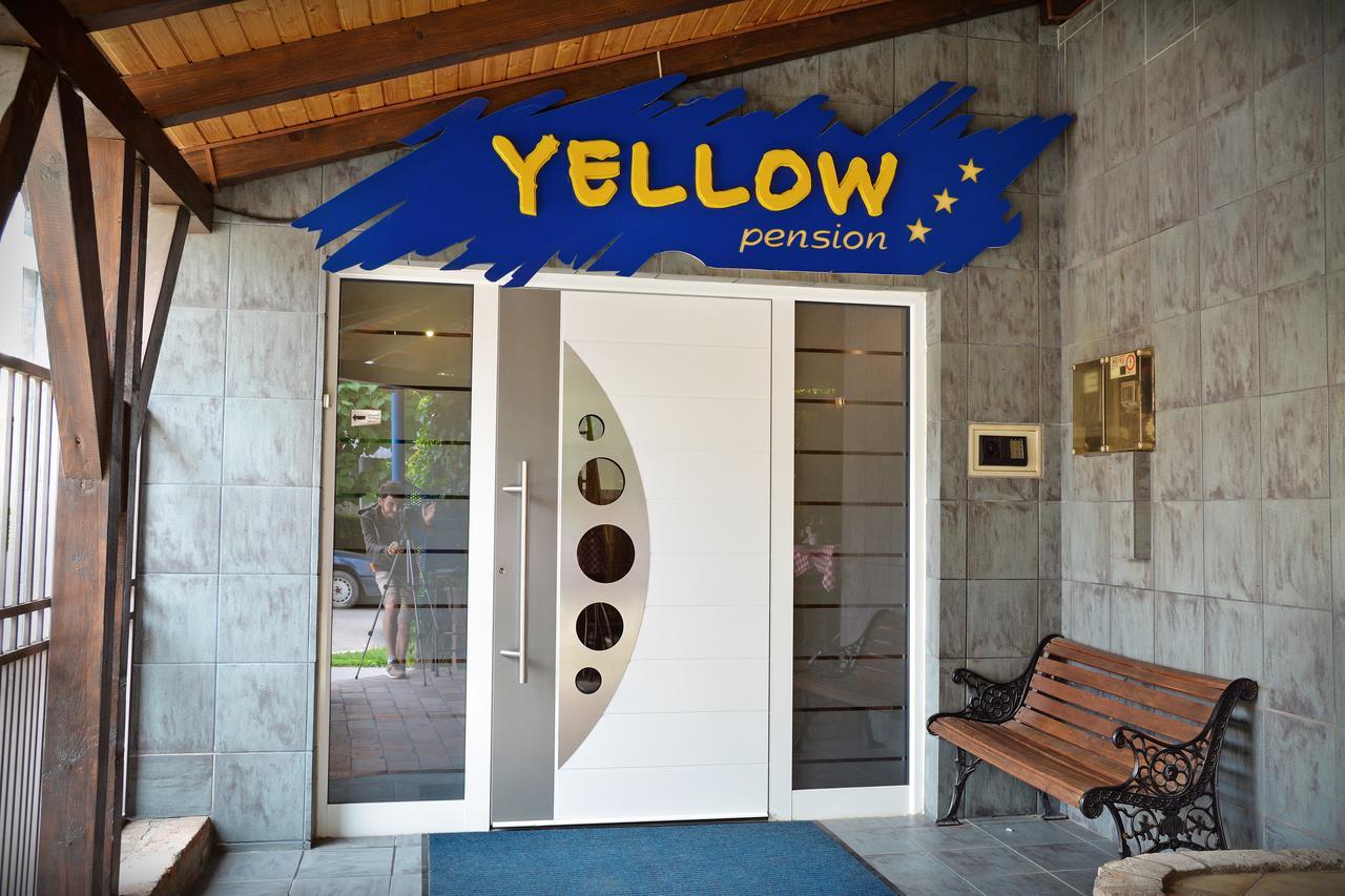 Pension Yellow Timisoara Luaran gambar