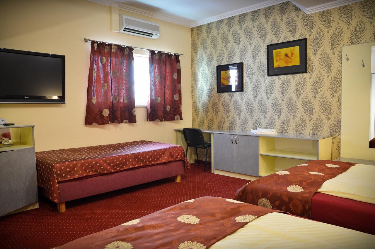 Pension Yellow Timisoara Luaran gambar